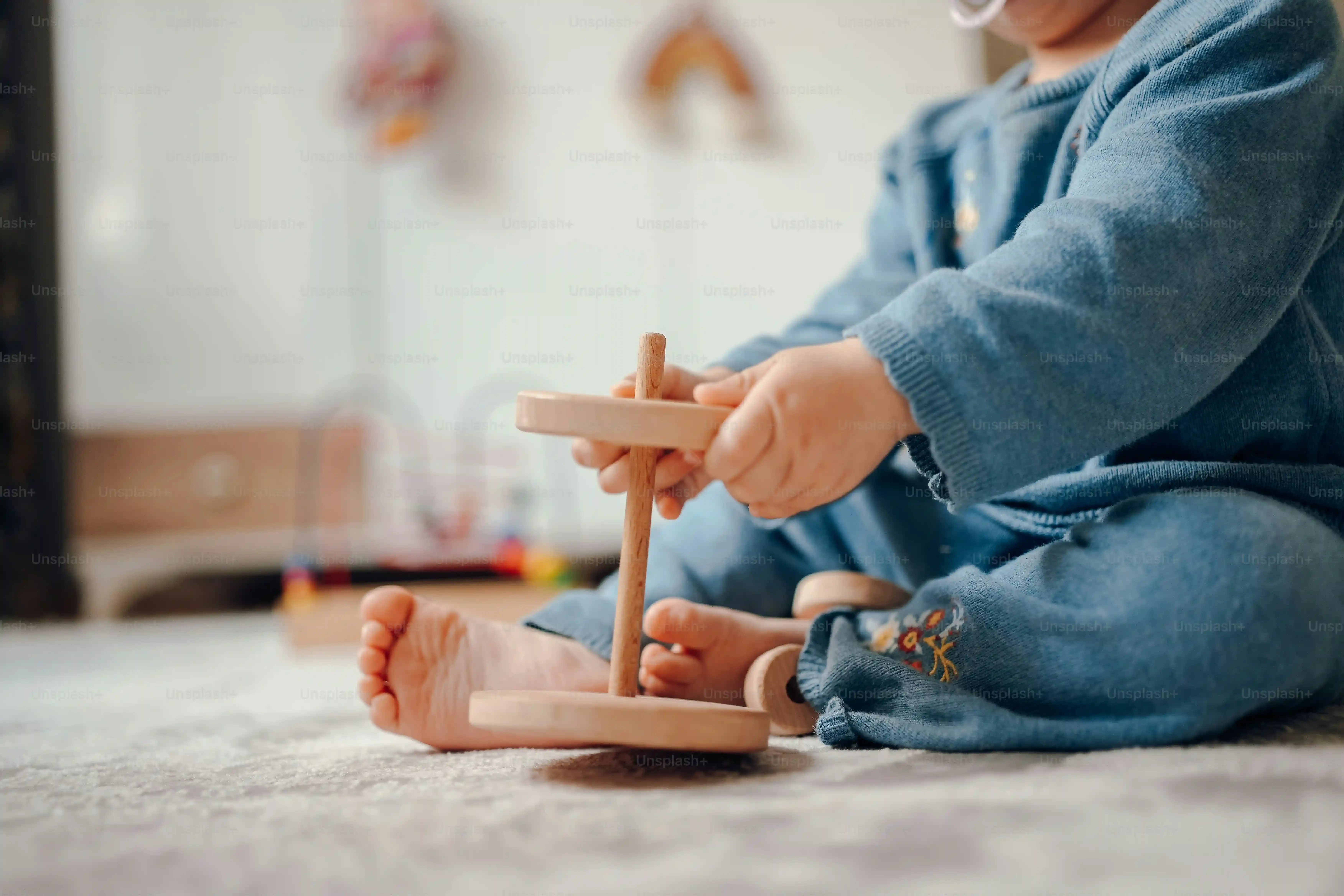 身近な材料でできる！手作りおもちゃ ３歳児 楽しめる素材探し